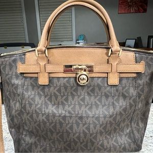 Michael Kors messenger bag